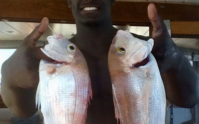 catch two Red Sea bream in Barcelona with charterinad